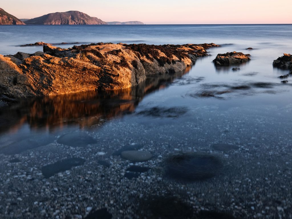 'Pointing to Sunset' by Andrea Thrussell