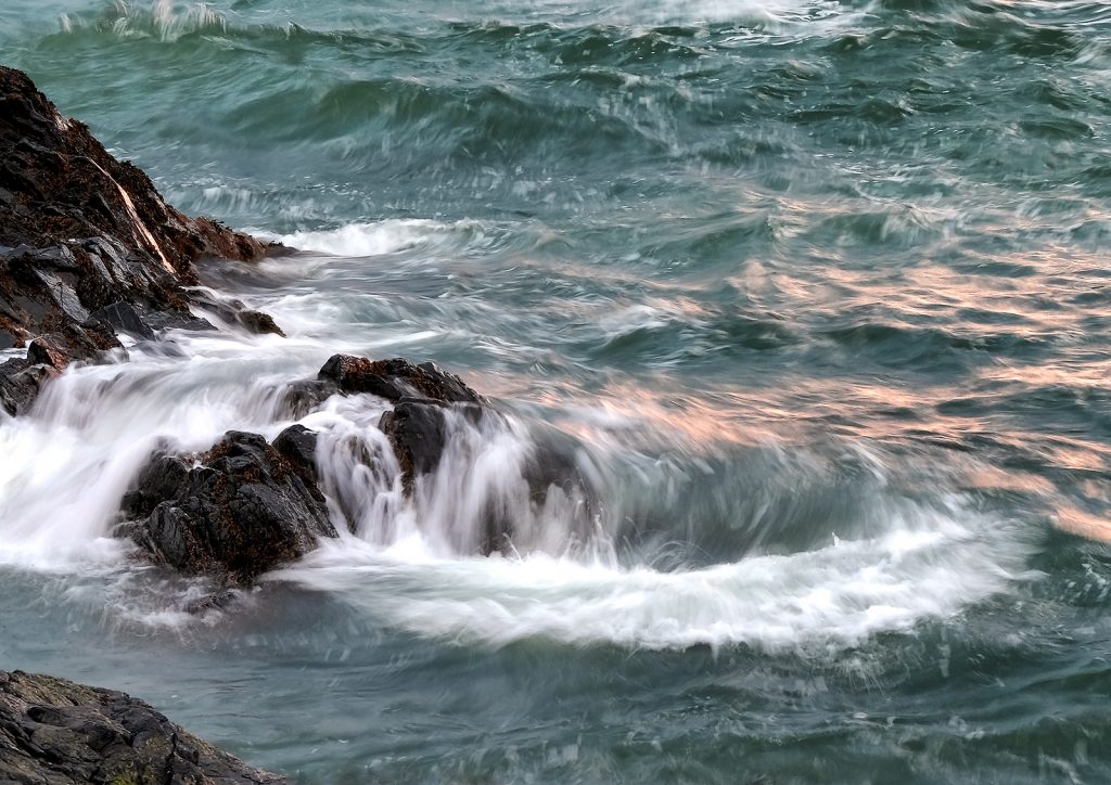 April Open print 3rd place: Sunset Splash by Andrea Thrussell