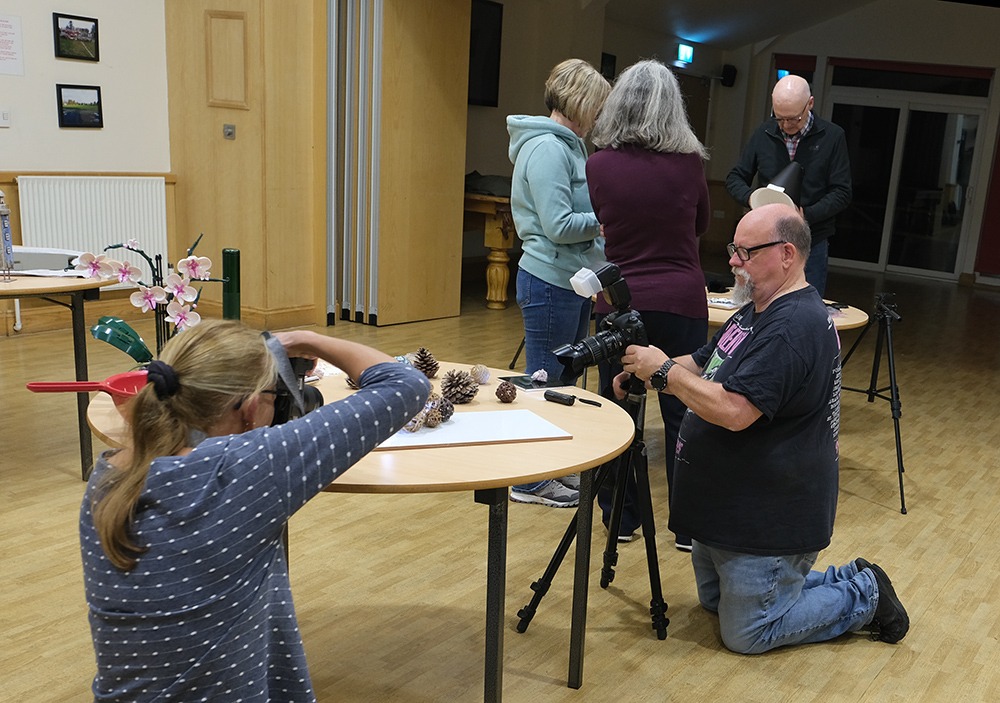 Working together at the practical evening